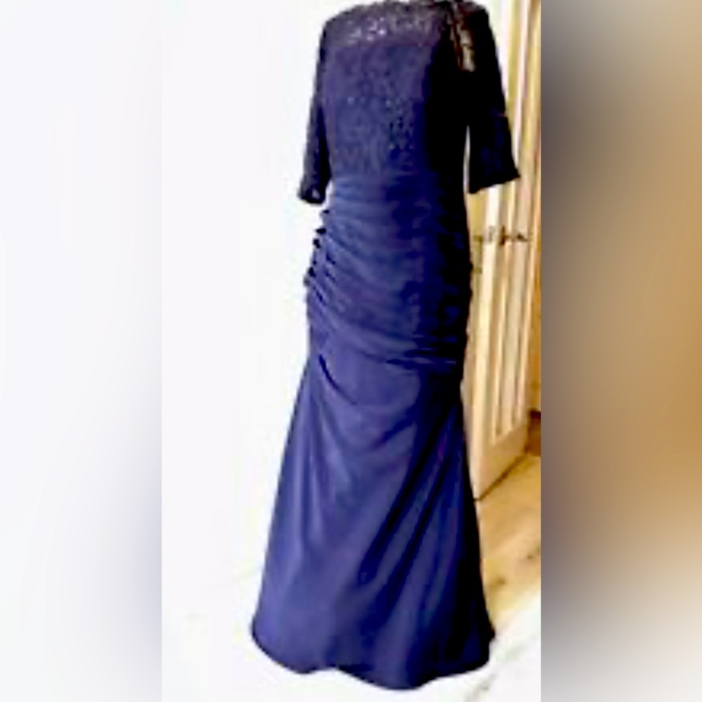 La femme!!! Gorgeous dress… mother of the bride/ groom